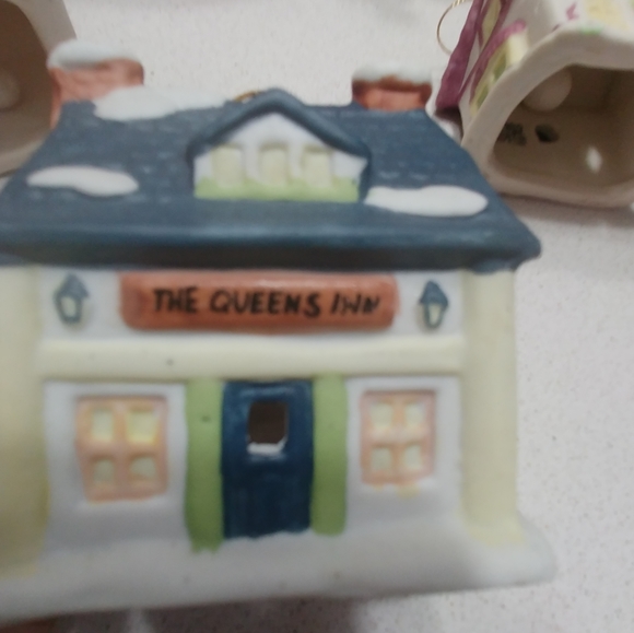 Set of 3 Village House Christmas Bell Ornaments Reader's Digest Vintage '91 - Picture 3 of 7